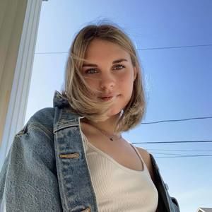 Meet your Posher, Coralie